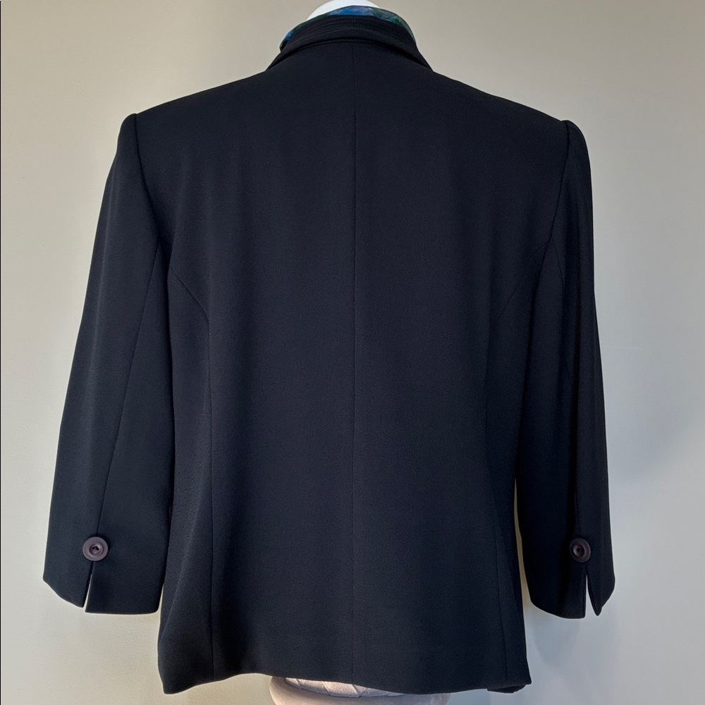 Laura Studio Petites Navy Blazer; Stitching Detail on Collar; Lined; Size: 12P - Picture 5 of 10